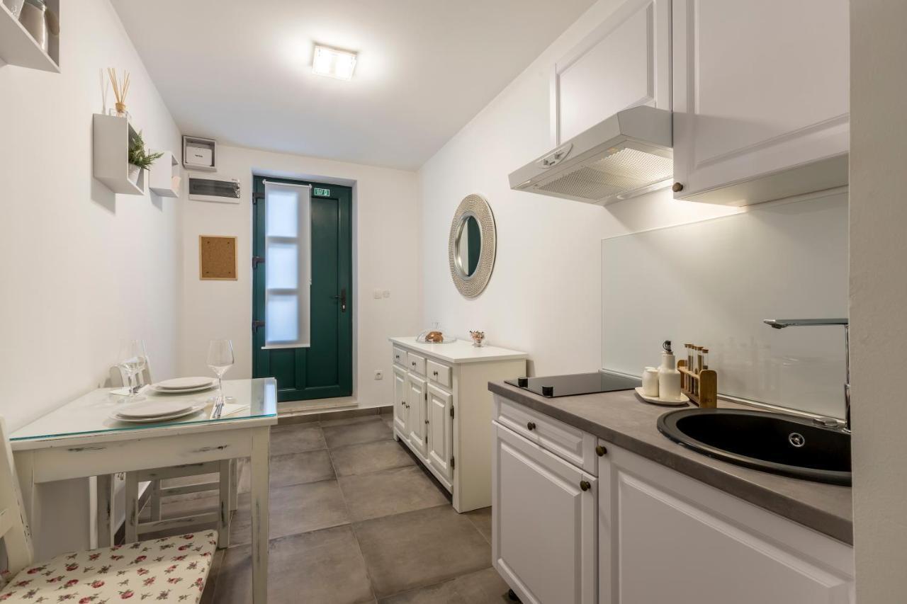 Studio Apartments Insula Split Kültér fotó